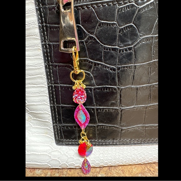 Tear Drop Red & Purple Zipper Charms - Picture 2 of 2